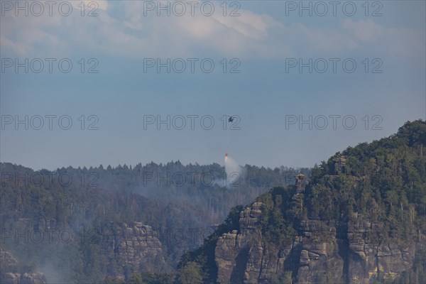 Forest fire in the rear of Saxon Switzerland, hundreds of firefighters are supported by several
