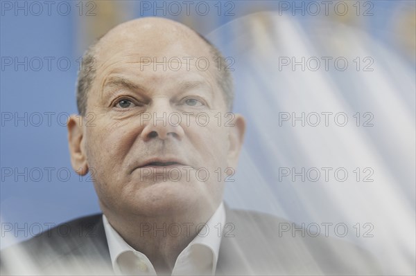 Olaf Scholz (SPD), Federal Chancellor, recorded at a federal press conference on current domestic