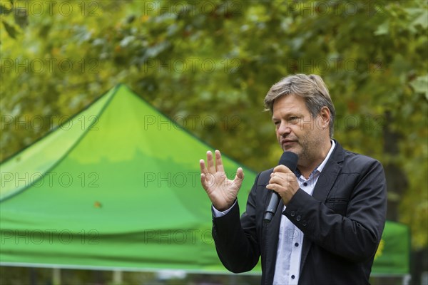 Robert Habeck is a German politician and writer. He has been the federal leader of the Bündnis 90