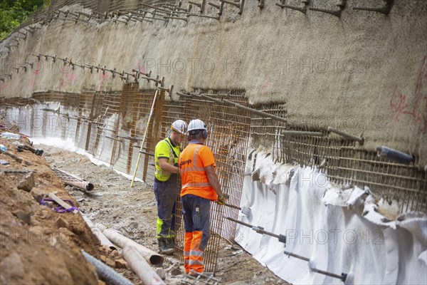 Cycle path construction