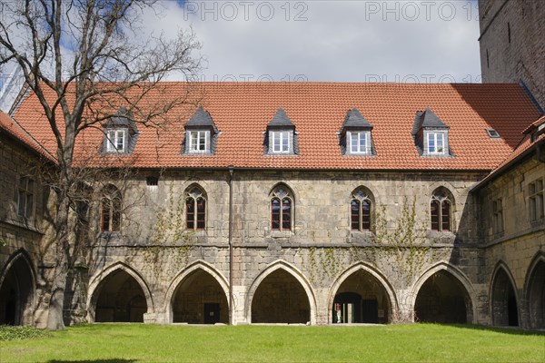 Cloister of the Church of Our Dear Lady, Halberstadt, Harz, Saxony-Anhalt, Germany, Europe