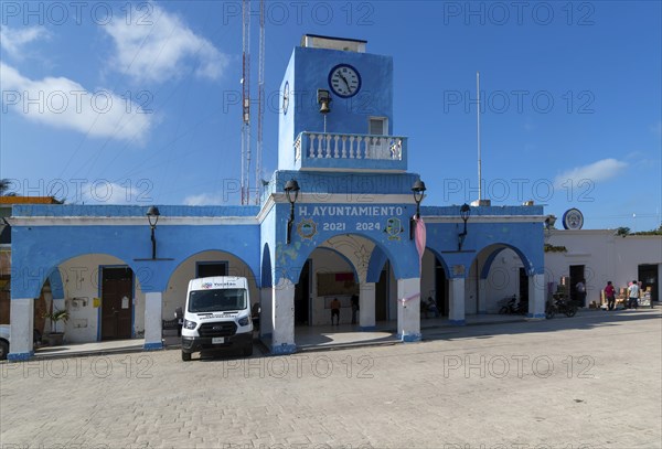 Ayuntamiento town hall local government building, small Gulf of Mexico coastal settlement,