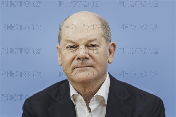 Olaf Scholz (SPD), Federal Chancellor, recorded at a federal press conference on current domestic