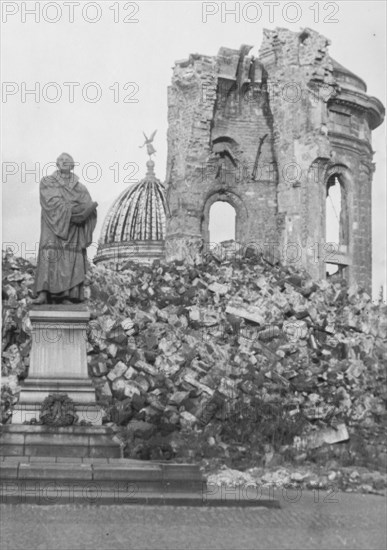 Luther Monument in front of the Ruins of the Dresden Church of Our Lady