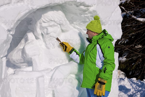 Snow sculpture competition, Hermsdorf
