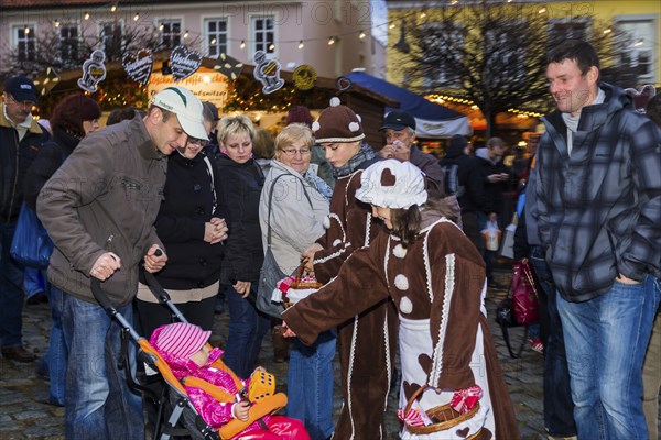 Gingerbread children at the Pulsnitz gingerbread market