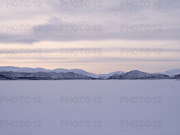 Lower Kilpisjärvi at dusk