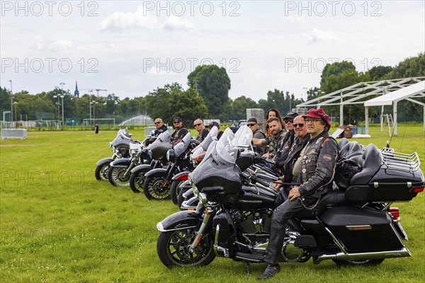Press meeting with the Harleys Owner Group