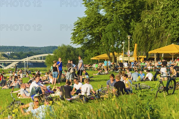 DEU Saxony Dresden Ferry Garden Dresden Johannstadt
