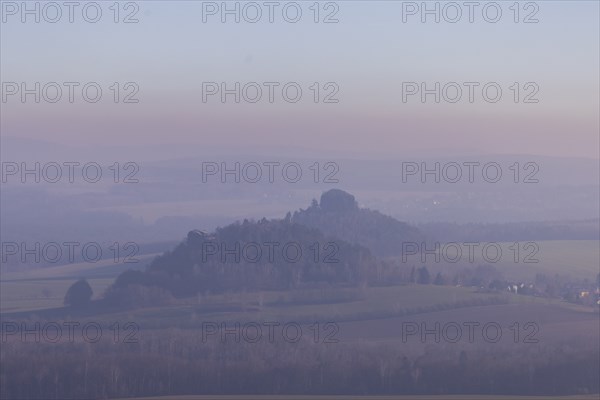 Schrammsteine in Saxon Switzerland, view to the Kaiserkrone and the Zirkelstein