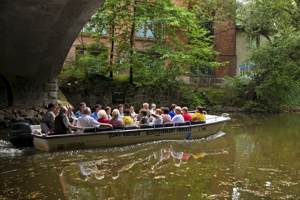 Leipzig, water hiking on the Karl Heine Canal
