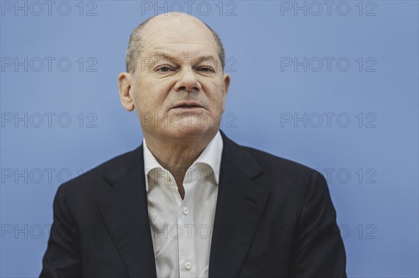 Olaf Scholz (SPD), Federal Chancellor, recorded at a federal press conference on current domestic