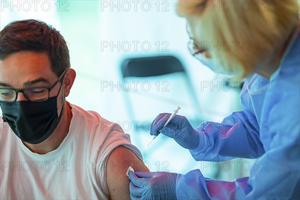 Corona vaccination campaign of the public health department with the Malteser mobile vaccination