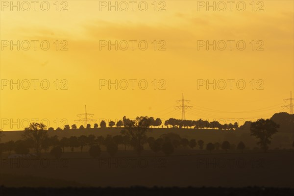 Overhead line near Ölsa in the Osterzegebirge mountains