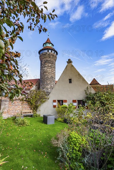 Merian Garden on the Kaiserburg, Sinwelt Tower behind, Old Town, Nuremberg, Middle Franconia,