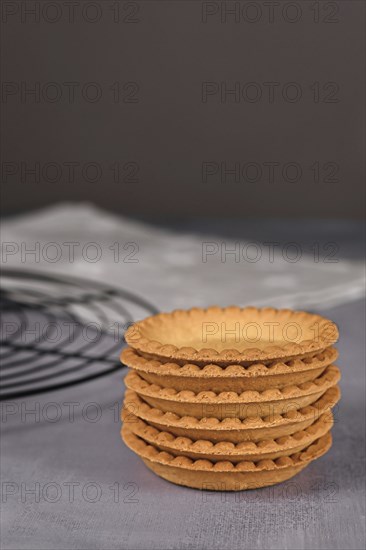 Homemade small tartlet pastry crusts without filling