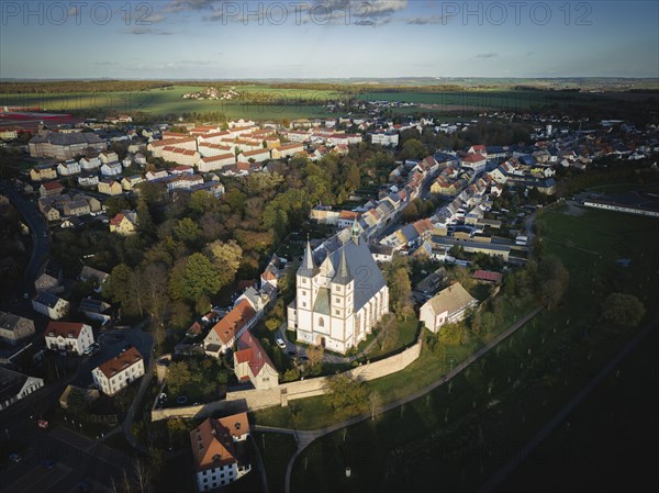 The Protestant town church of St. Nikolai is a late Gothic hall church with older components in