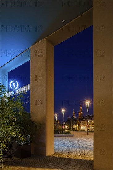 Postplatz Dresden Motel One