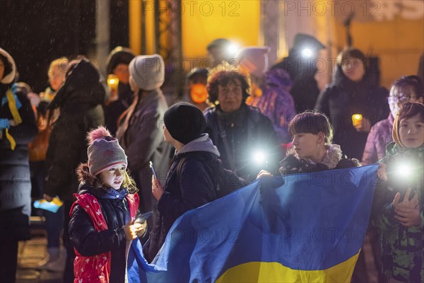 On the first anniversary of the Russian invasion of Ukraine, a large solidarity rally of Dresdeners