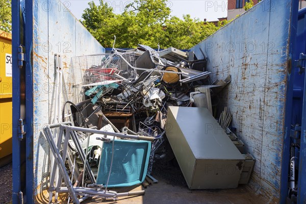 Pilot project on waste prevention and reuse launched. Reuse instead of throwing away: From June