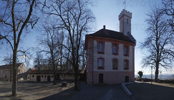 Veitsburg Castle (after the castle chapel dedicated to St Vitus) is the modern name of Ravensburg