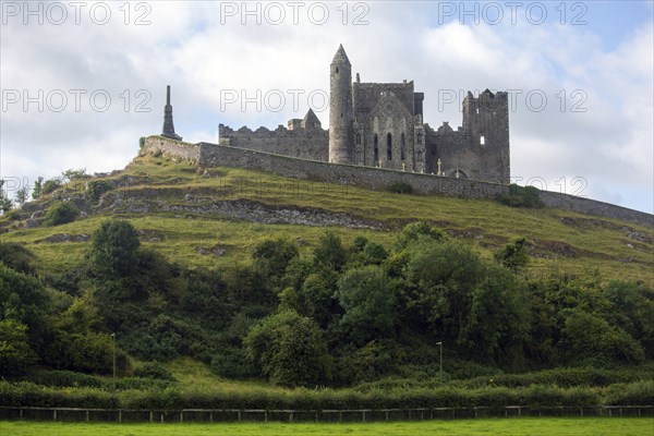 The Rock of Cashel, former seat of the kings of Munster, on a sunny day. Tipperary, Ireland, Europe