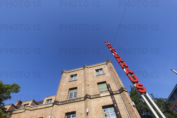 Theaterhaus Stuttgart in the former Rheinstahlhalle at Pragsattel, exterior view, private theatre,