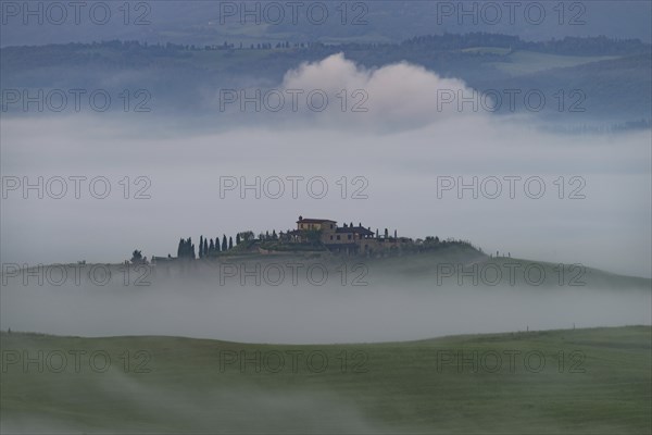 Landscape at sunrise around Volterra, province of Pisa, Tuscany, Italy, Europe