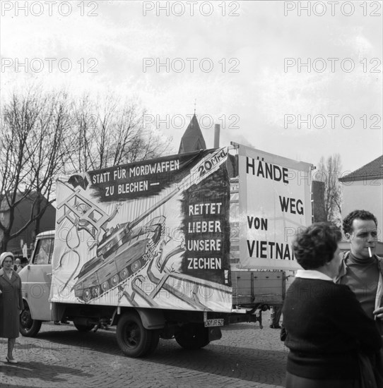Crossed the industrial landscape of the Ruhr area and was marked by the active participation of the