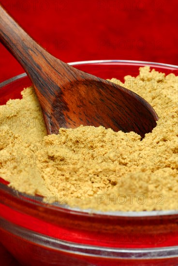 Asafoetidapowder in shell, ground , Asafoetida, Stink, Devil's dirt