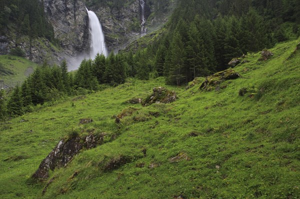 Waterfall at the Klausen pass, Staeubenfall, Staeuben-Fall, Stäubenfall, Stäuben-Fall, Uri,
