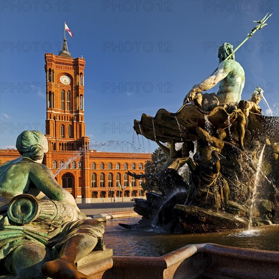 Neptune Fountain and Red City Hall in the evening light, Berlin Mitte, Berlin, Germany, Europe