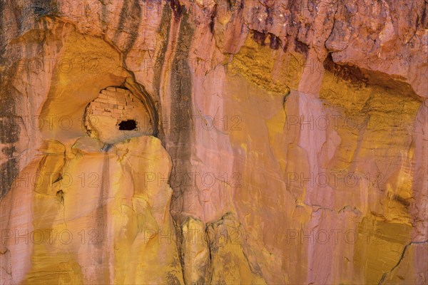 Ochre nature trail, Le Sentier des Ocres, former ochre mining area, ochre rocks, Roussillon,