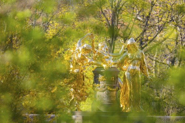 Bürgerwiese and Blüherpark, Mozart Fountain