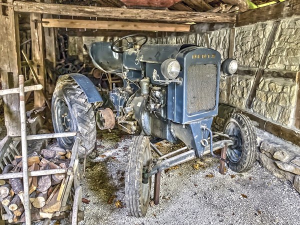 In old sil photographed historical tractor Deutz type F1M 414-46 11-series 1-cylinder year of