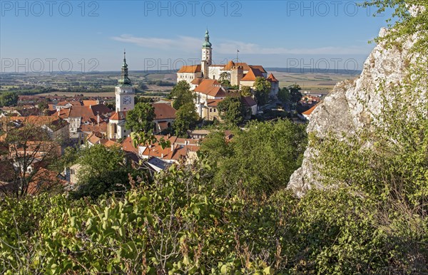 Old town centre and castle, Mikulov, Czech Republic, Europe