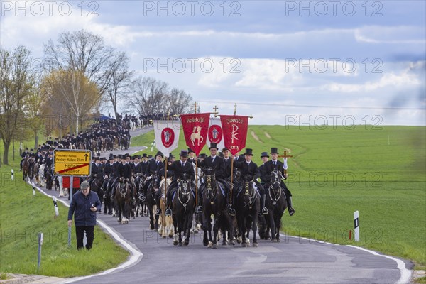 Procession from Panschwitz Kuckau to Höflein, Räckelwitz to Crostwitz. Every year at Easter there