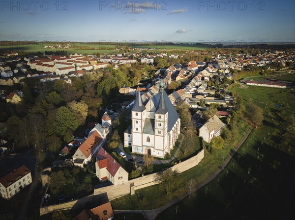 The Protestant town church of St. Nikolai is a late Gothic hall church with older components in