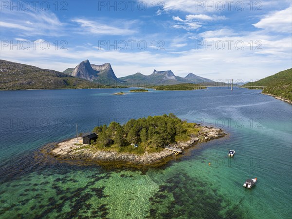 Island in the fjord off Bergen, mountains Kulhornet and Stortinden, Efjord, Tysfjord, Ofoten,
