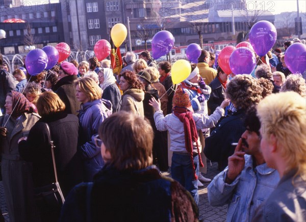 For equal rights. here on 7. 3. 1987 in Dortmund, Dortmund. International Women's Day