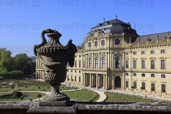 The Würzburg Residenz, putti on the bastion, park side, UNESCO World Heritage Site, Würzburg, Lower