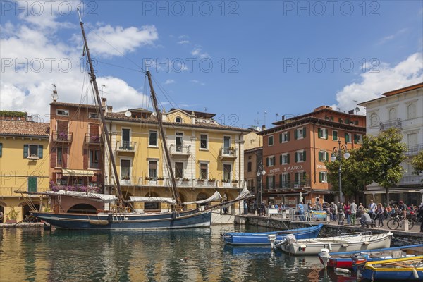Harbour of Malcesine, Porto di Malcesine, Malcesine, Province of Verona, Veneto, Italy, Europe