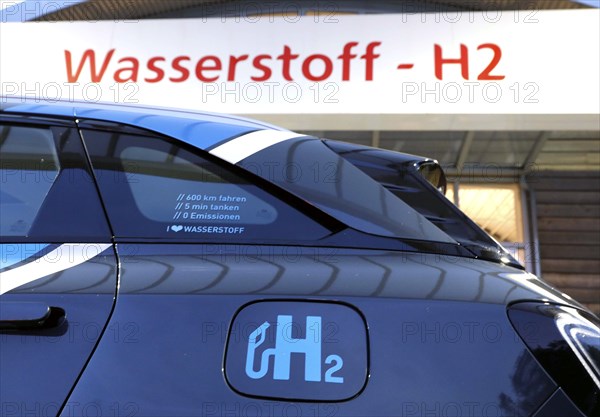 Refuelling a Hyundai NEXO fuel cell vehicle with H2 at a hydrogen filling station, Berlin,