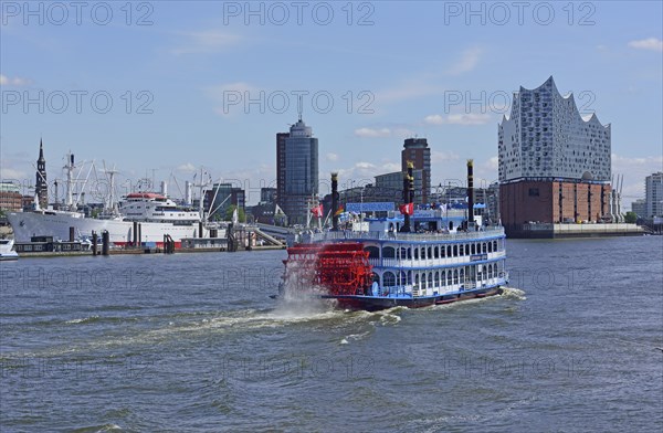 Europe, Germany, Hanseatic City of Hamburg, Elbe, Elbe Philharmonic Hall, paddle steamer Louisiana
