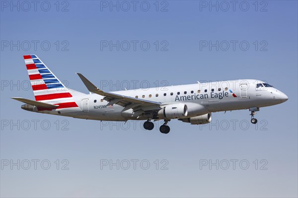 An Embraer 175 aircraft of American Eagle with the registration number N245NN at Dallas Fort Worth