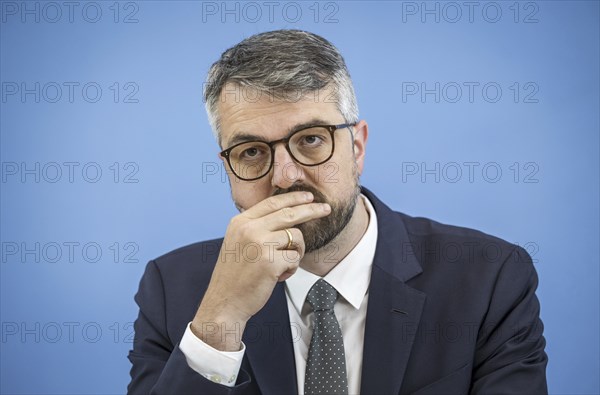 Presentation of the government draft for the 2025 federal budget at the Federal Press Conference by