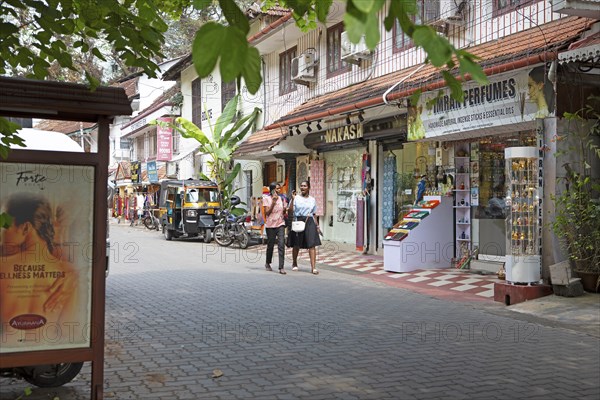 Traditional shopping street Princess Street, Kochi, Kerala, India, Asia