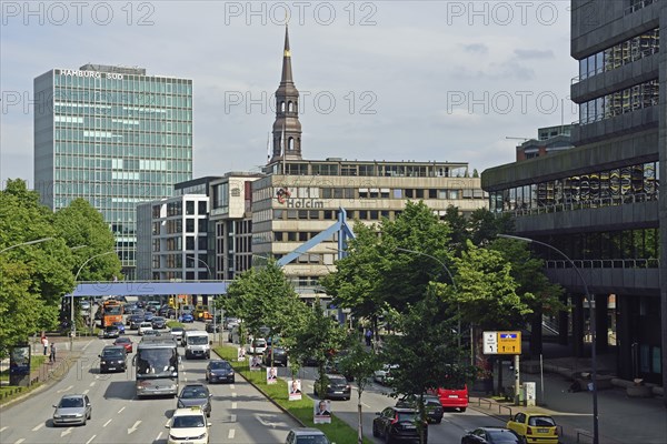 Europe, Germany, Hamburg, Altstadt, Willy-Brandt-Str., View to the shipping company Hamburg Süd and