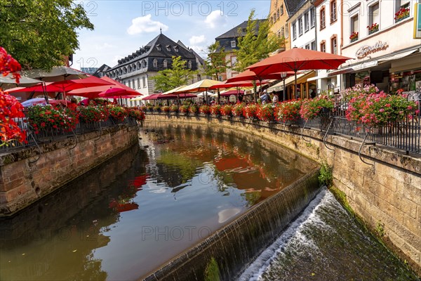 The place Saarburg, at the Saar, at the market, gastronomy at the brook Leuk, waterfall, tired into