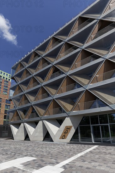 Office building The Cradle by HPP Architekten, innovative timber hybrid construction, sustainable